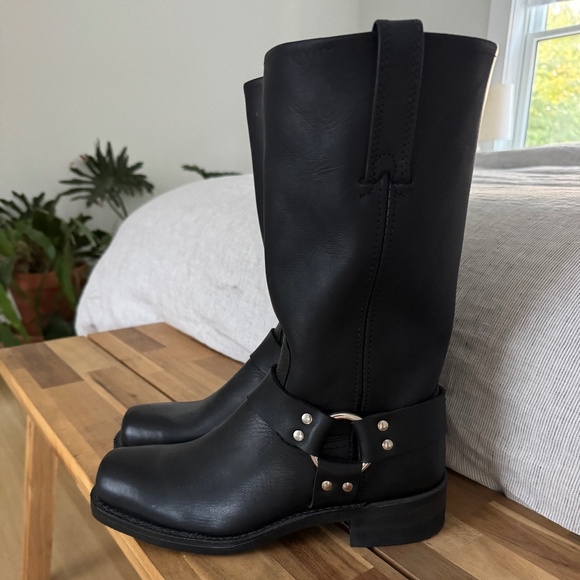 New men's Frye 700 Square Toe Buckle Harness Moto Boots Size 8.5 - Picture 1 of 9